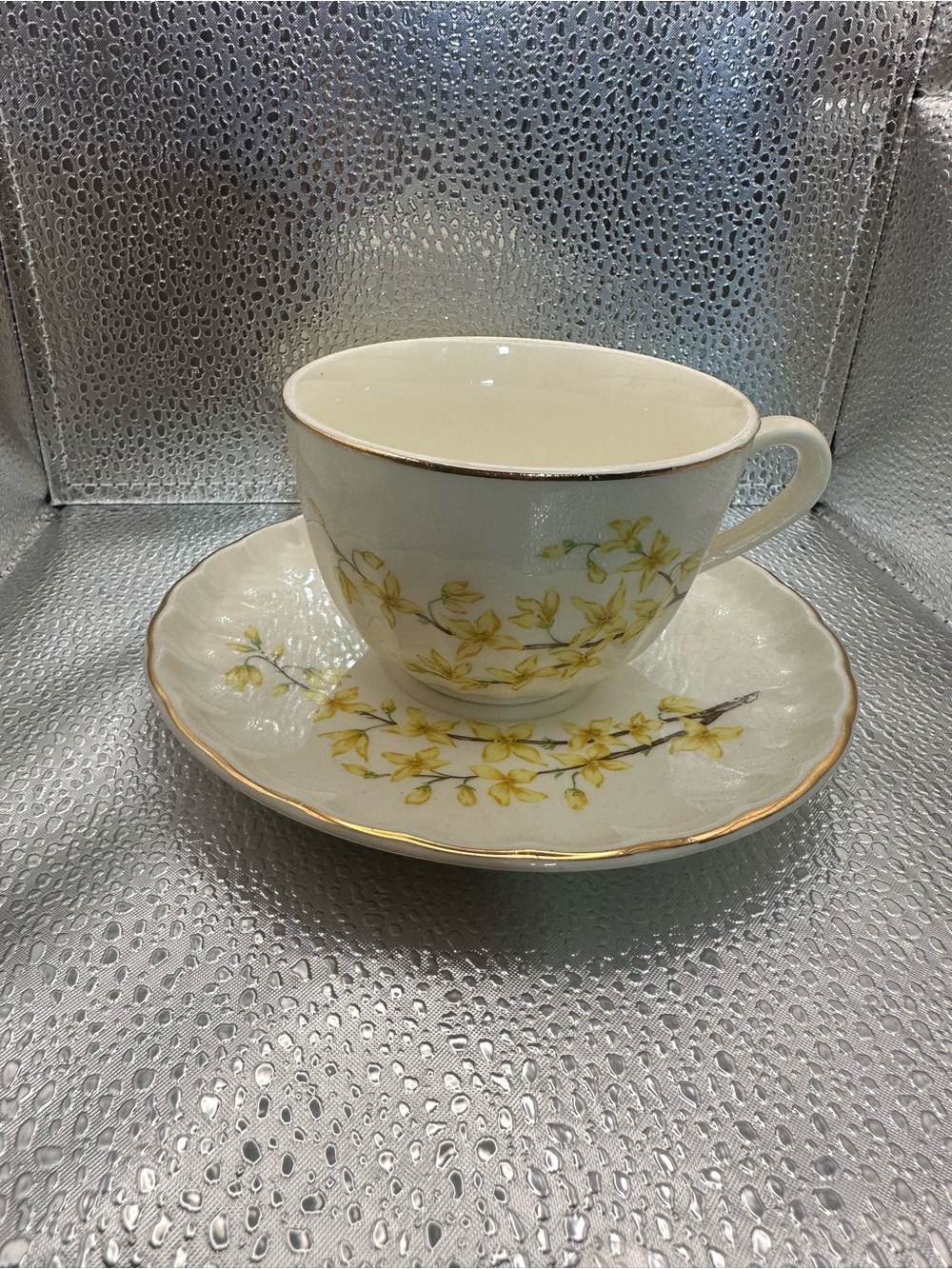 C12 Elegant White and Yellow Floral Teacup and Saucer Set